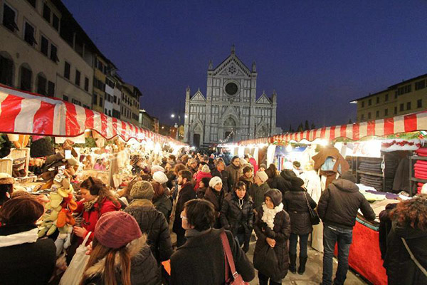 Mercatini Di Natale Firenze Foto.I 10 Mercatini Di Natale Piu Belli D Italia 7 Mercatini Di Natale Di Firenze